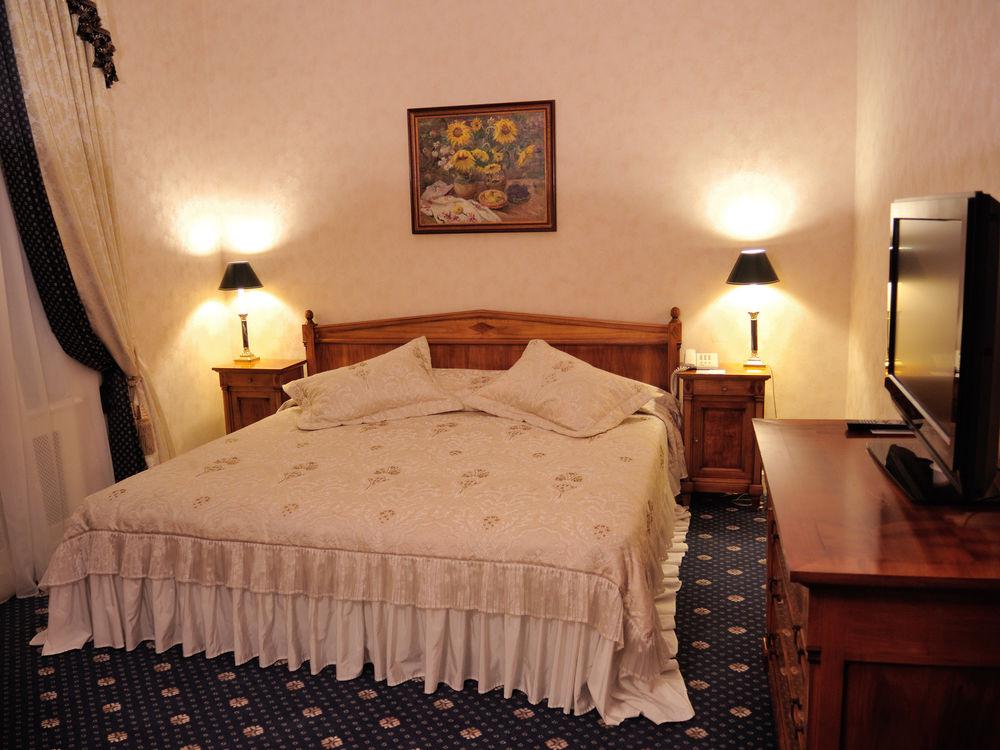 Grand Hotel Ukraine Dnipro Exterior foto