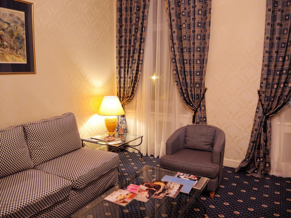 Grand Hotel Ukraine Dnipro Exterior foto