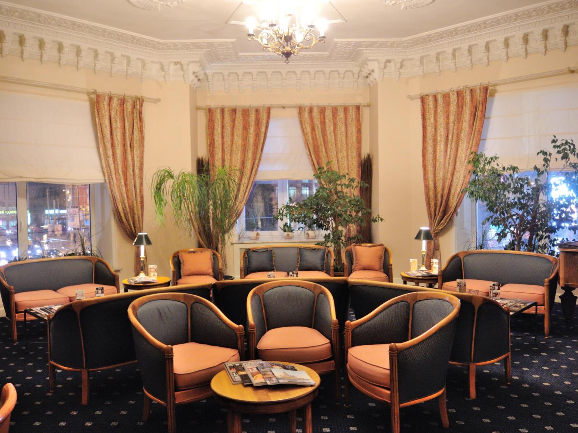Grand Hotel Ukraine Dnipro Exterior foto