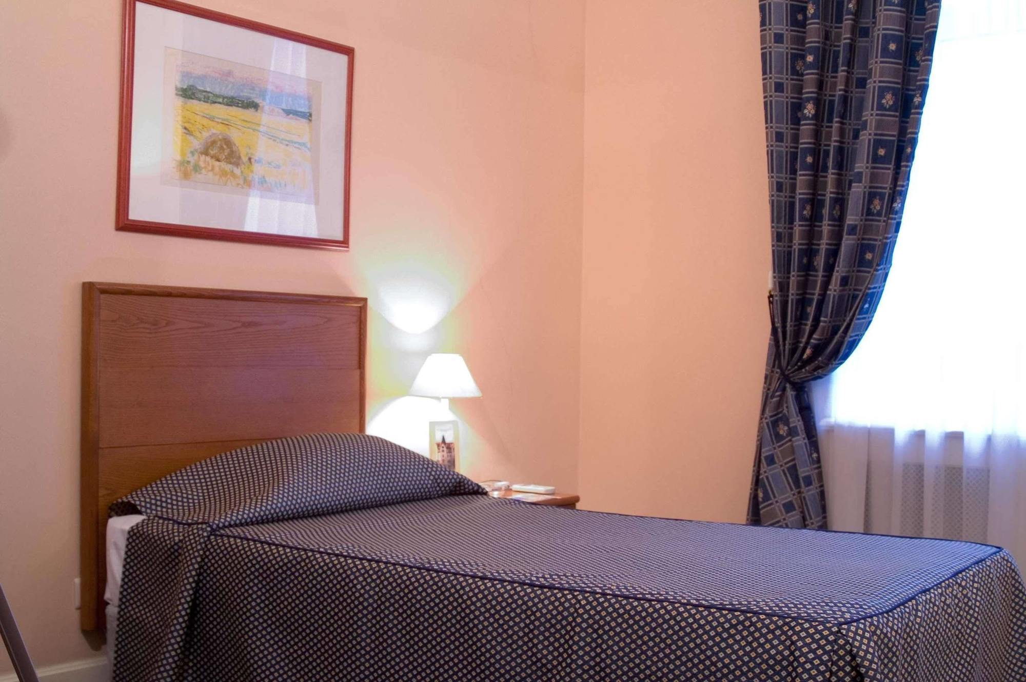 Grand Hotel Ukraine Dnipro Zimmer foto
